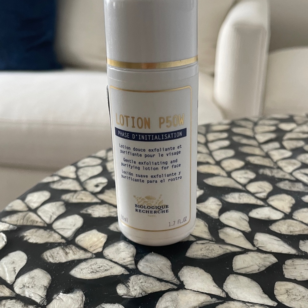Biologique Recherche Lotion P50W Exfoliating Cleanser - White

Slightly used